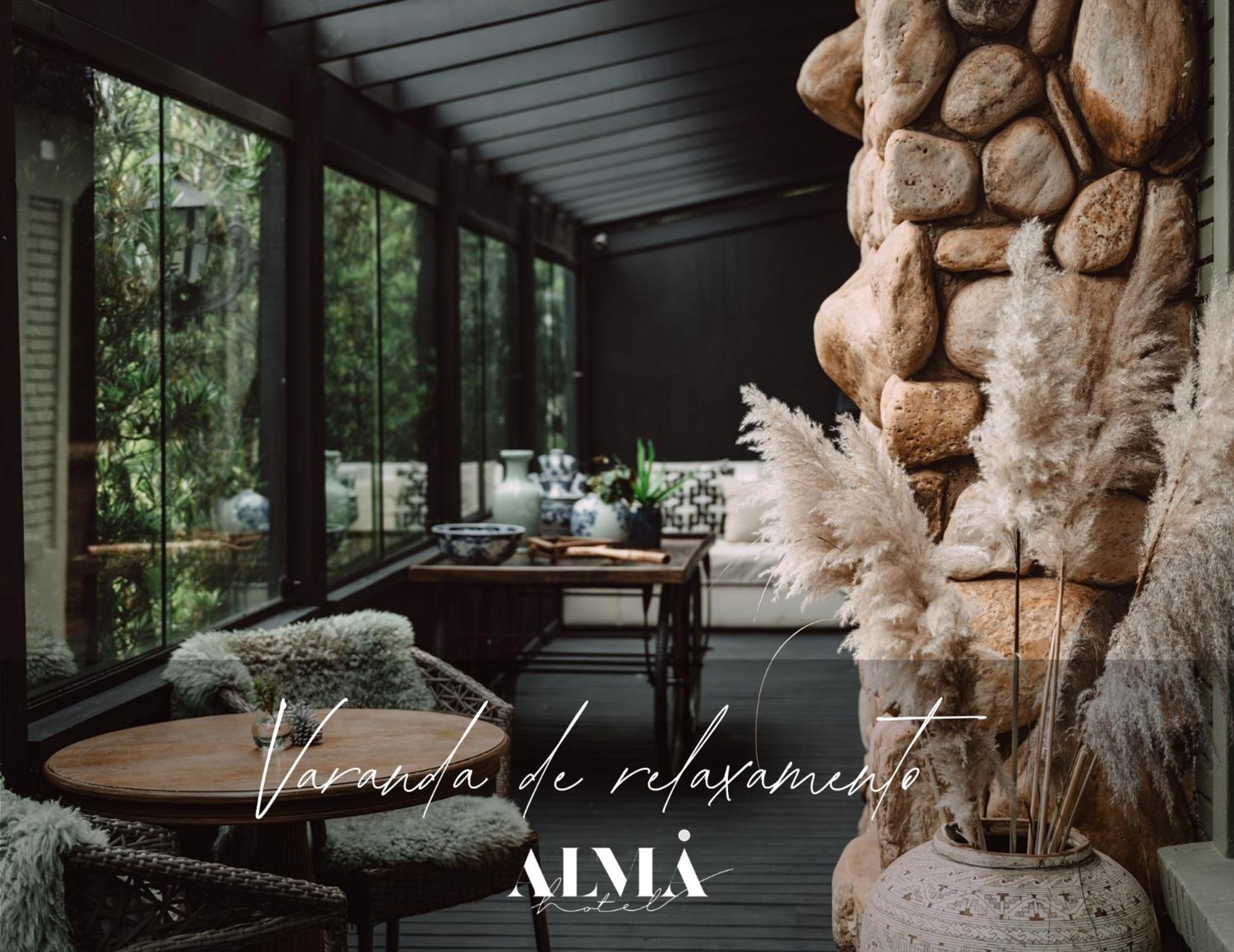Alma Hotel กังโปสดูจอร์เดา ภายนอก รูปภาพ